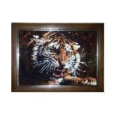 Картина из янтаря злой тигр